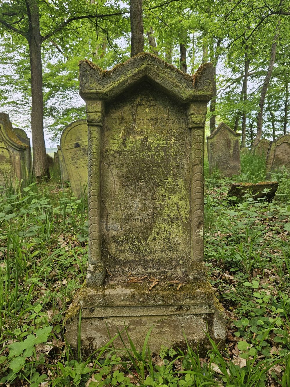 Grabstein Mindel Maier (Foto: Stadtarchiv Buchen)