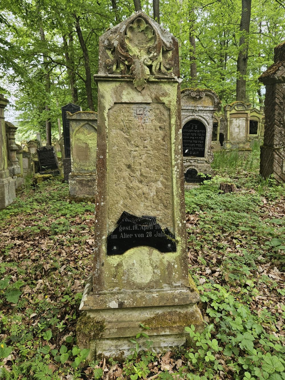 Grabstein Jakob Sondheimer (Foto: Stadtarchiv Buchen)