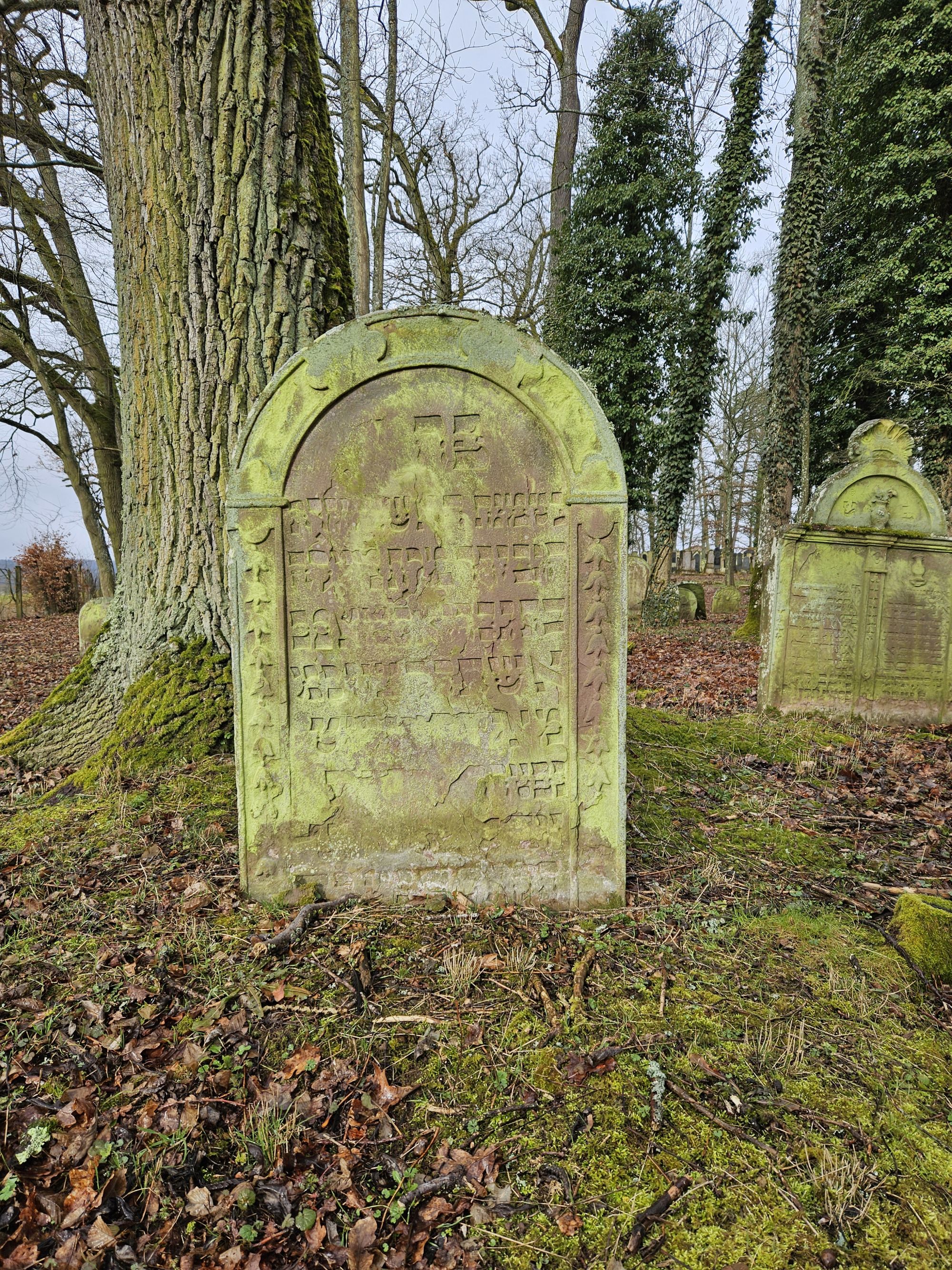 Grab von Meile, Ehefrau des Meir (Foto: Stadtarchiv Buchen)